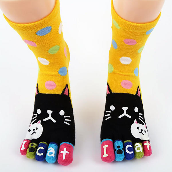 Mujer Cute Cartoon Gato Five Toes calcetines Calcetín de tubo medio grueso y cálido