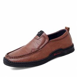 Zapatos de conducción informales antideslizantes de cuero con costura hechos a mano para hombre