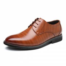 Zapatos formales de negocios clásicos con punta puntiaguda Casual Oxfords de cuero