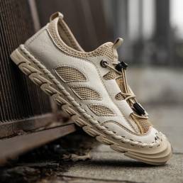 Zapatos casuales cómodos antideslizantes transpirables de malla de cuero de microfibra para hombres